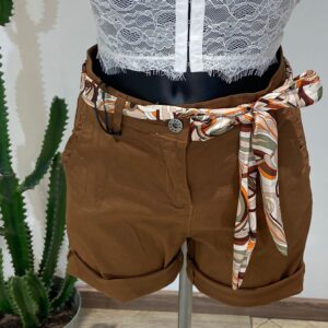 Shorts con cintura colorata